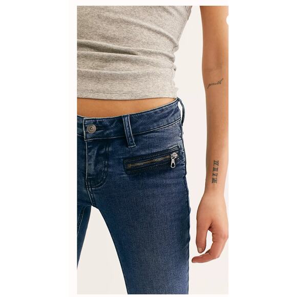 FREE PEOPLE We The Free Skinny Jett Baltic Blue Moto Zip Pocket Ankle Jeans 25 - Picture 3 of 15